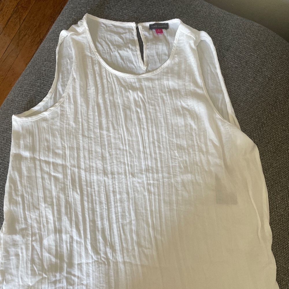 Crepe ivory sleeveless top